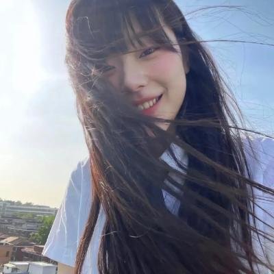 女孩不微笑